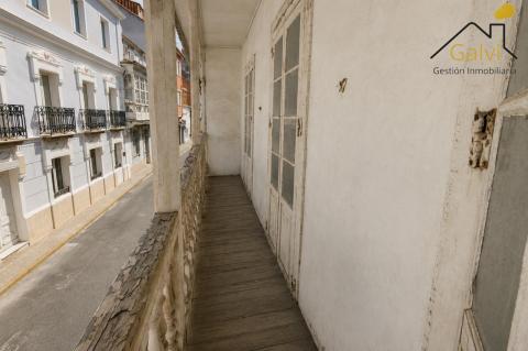 CASA PARA REFORMAR EN EL CENTRO DE ARES