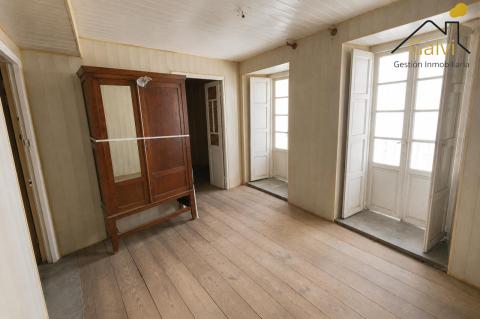 CASA PARA REFORMAR EN EL CENTRO DE ARES